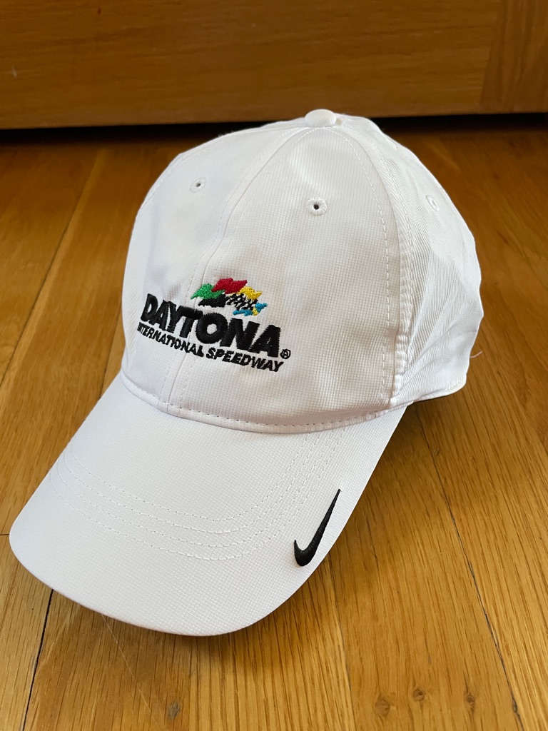 Nwot Daytona International Speedway White Nike Golf Baseball Cap Nwot Daytona International Speedway White Nike Golf Baseball Cap